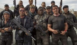 敢死队3完整版在线观看,巅峰对决完整版在线观看：硬汉集结，热血燃情！