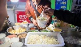 路边摊臭豆腐爆料视频下载,揭秘路边摊臭豆腐的诱人魅力